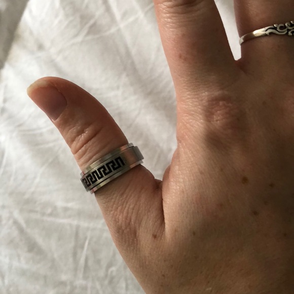 Stainless Steal Fidget Spinner Ring - Picture 2 of 4